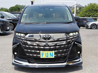 2023 Toyota ALPHARD — фото 2
