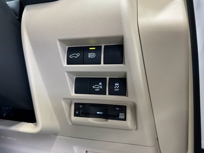 2026 Toyota LAND CRUISER 300 — миниатюра 29