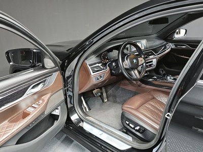 BMW 7 SERIES - 10