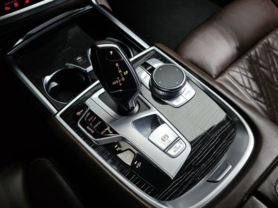 BMW 7 SERIES - 9
