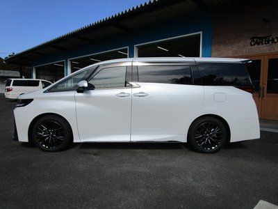 TOYOTA VELLFIRE - 3