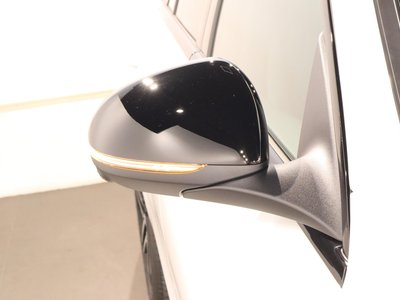 2026 Mercedes-BENZ C-CLASS 缩略图 13