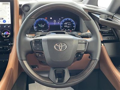 2025 Toyota VELLFIRE photo 2