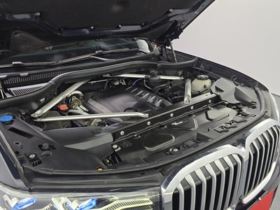 BMW X7 - 7