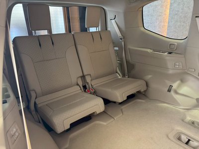 2025 Toyota LAND CRUISER 300 缩略图 61