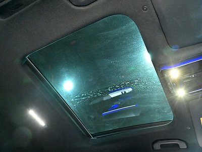 MERCEDES-BENZ GLC - 10