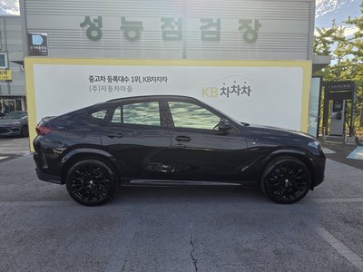 2023 BMW X6 照片 2