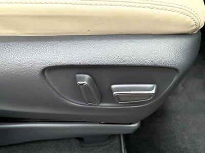 TOYOTA GRAND ACE - 10