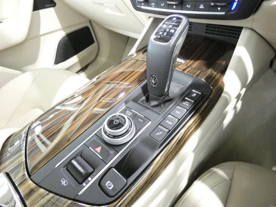 2022 Maserati LEVANTE thumbnail 12
