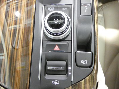 2022 Maserati LEVANTE thumbnail 48