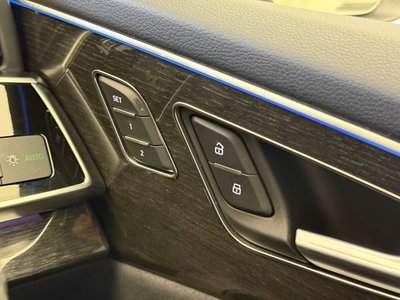 2023 AUDI Q8 — миниатюра 40