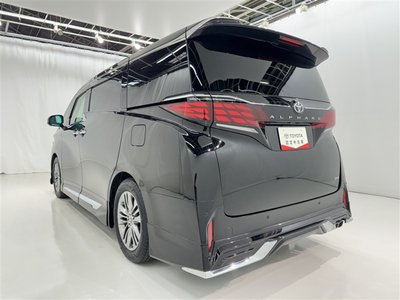 2023 Toyota ALPHARD — фото 6