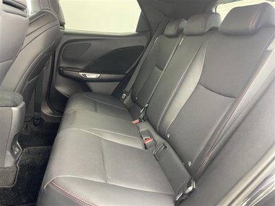 2025 Lexus LBX 缩略图 35
