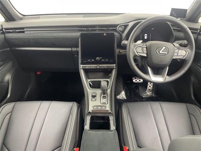 LEXUS LBX - 2