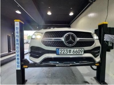 MERCEDES-BENZ GLE - 1