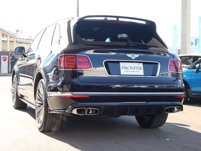 BENTLEY BENTAYGA - 8