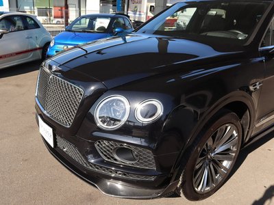 BENTLEY BENTAYGA - 6