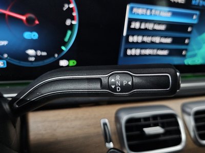 MERCEDES-BENZ GLE - 9