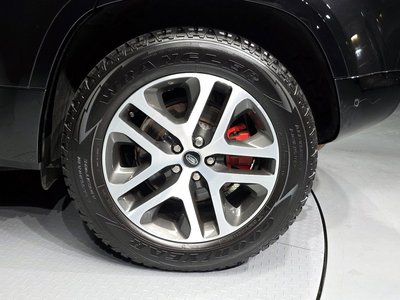 LAND ROVER DEFENDER - 6