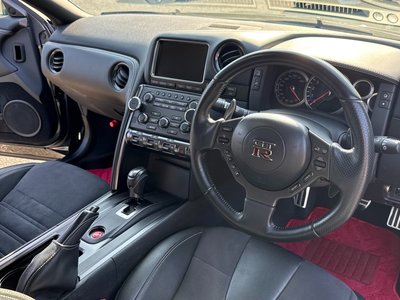 NISSAN GT-R - 5
