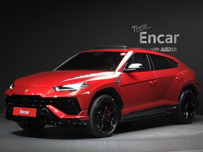 LAMBORGHINI URUS - 1