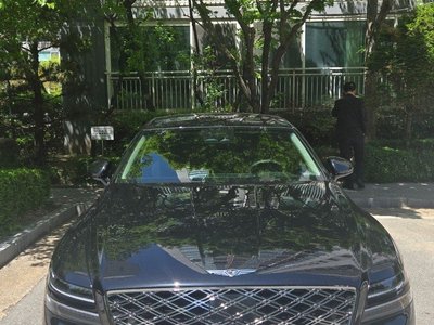 GENESIS G80 (RG3) - 1