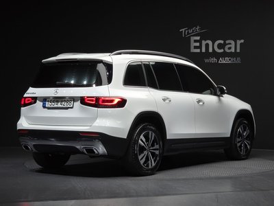 MERCEDES-BENZ GLB - 3