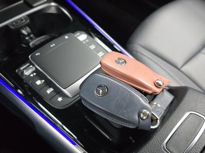 MERCEDES-BENZ GLB - 9