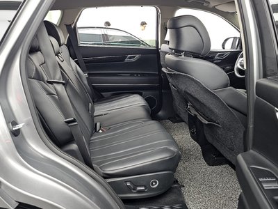2023 Genesis GV80 — миниатюра 12