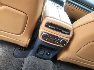GENESIS GV80 - 8