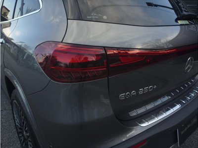 MERCEDES-BENZ EQA - 9