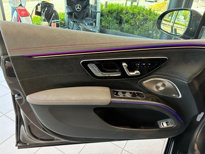 2024 Mercedes-BENZ EQS AMG — миниатюра 27