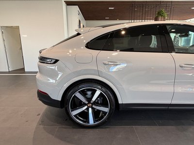 PORSCHE CAYENNE - 10