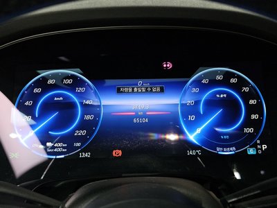 MERCEDES-BENZ EQS - 8