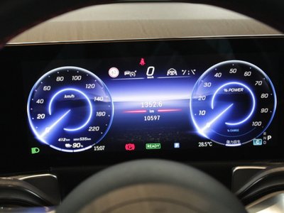 2025 Mercedes-BENZ EQB 照片 8