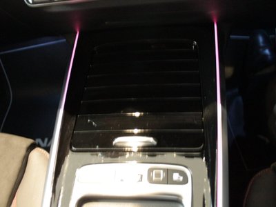 2025 Mercedes-BENZ EQB 照片 10