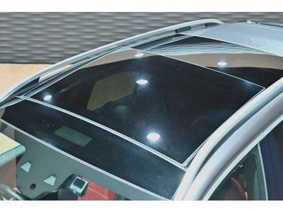 2021 Mercedes-BENZ GLB photo 2