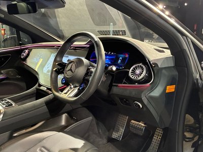 صورة 7 لـ 2023 Mercedes-BENZ EQE AMG