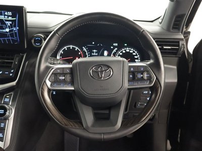 TOYOTA LAND CRUISER 300 - 6