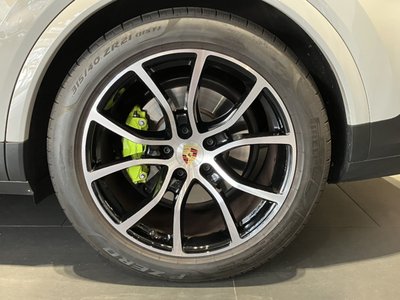 PORSCHE CAYENNE COUPE - 7