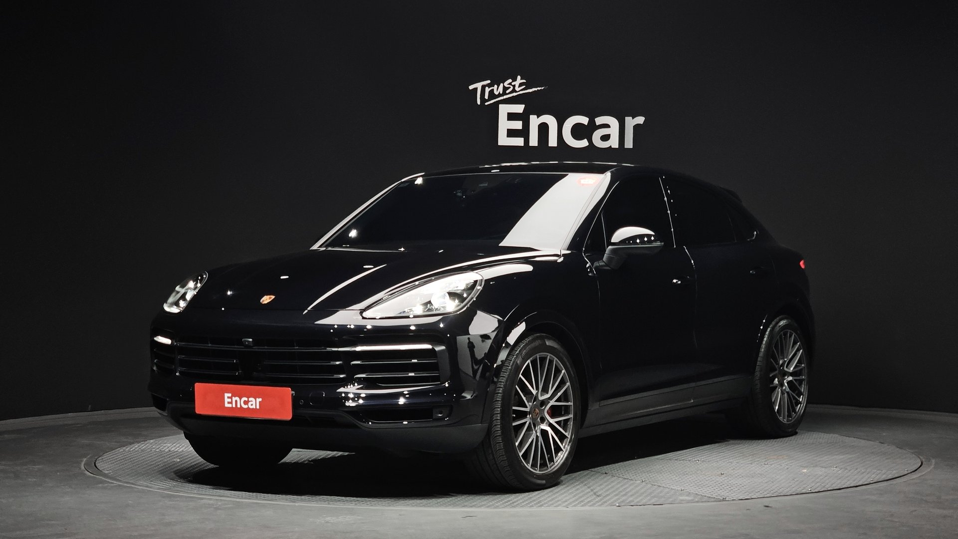 PORSCHE CAYENNE - View 1