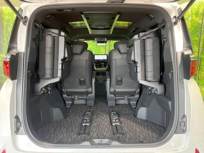 2025 Toyota ALPHARD 缩略图 11
