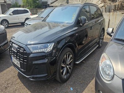 AUDI Q7 - 5