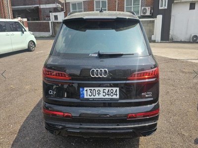 AUDI Q7 - 2