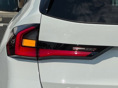 2025 BMW X1 — миниатюра 15