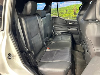 TOYOTA LAND CRUISER 250 - 9