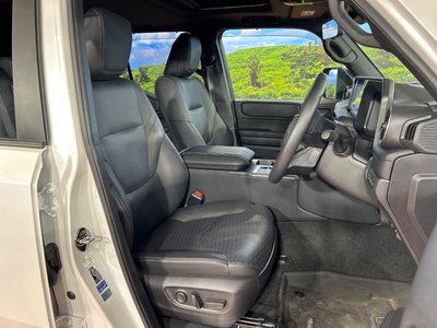 TOYOTA LAND CRUISER 250 - 8