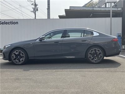 BMW 5 SERIES - 6