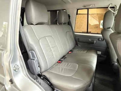 TOYOTA LAND CRUISER 70 - 10