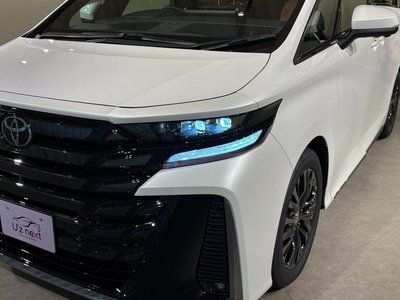 TOYOTA VELLFIRE - 6